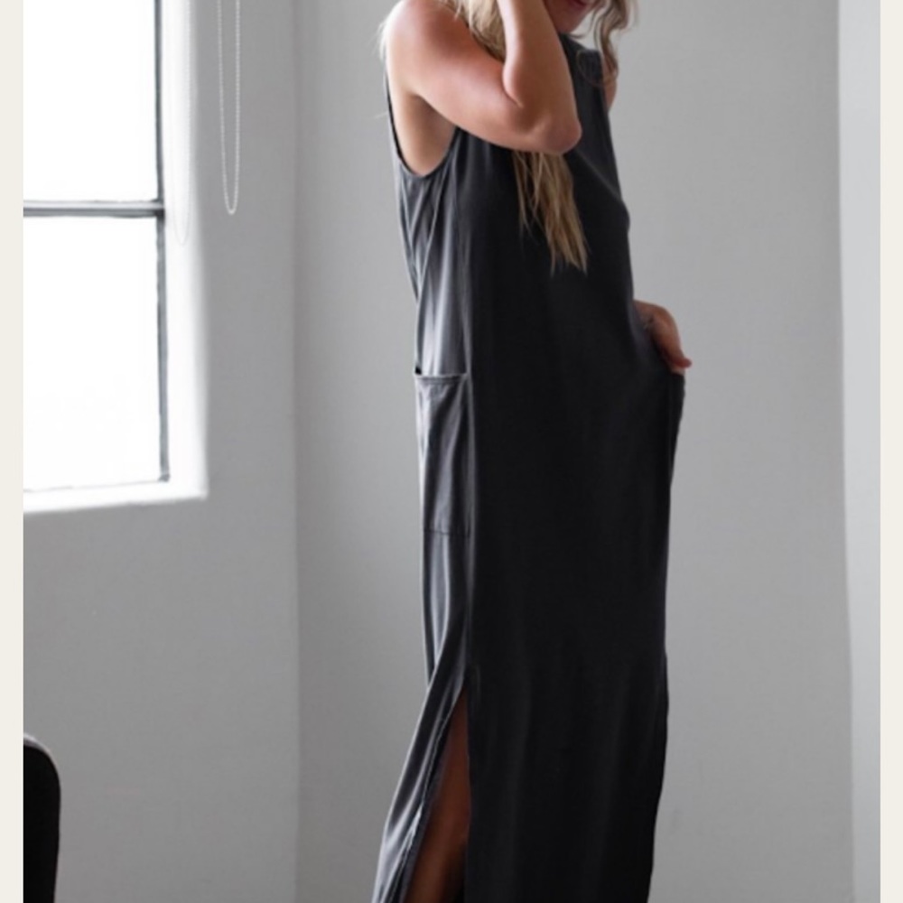 Lunya Cool Paneled Sleeveless Dress / Medium / Black
